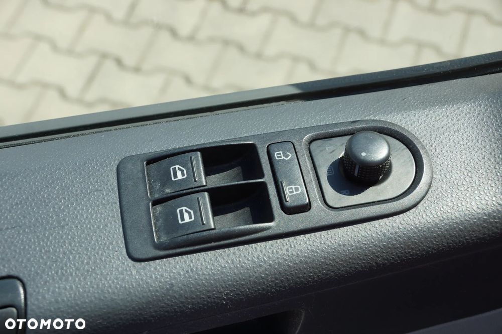 Volkswagen Caravelle L2 Trendline Mixt - 18