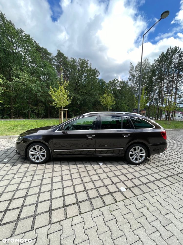 Skoda Superb 2.0 TDI Ambition - 13