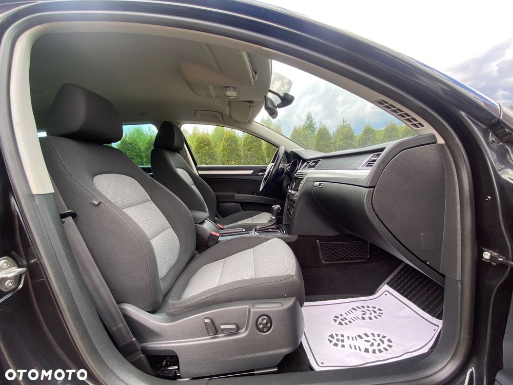 Skoda Superb 2.0 TDI DSG Exclusive - 34