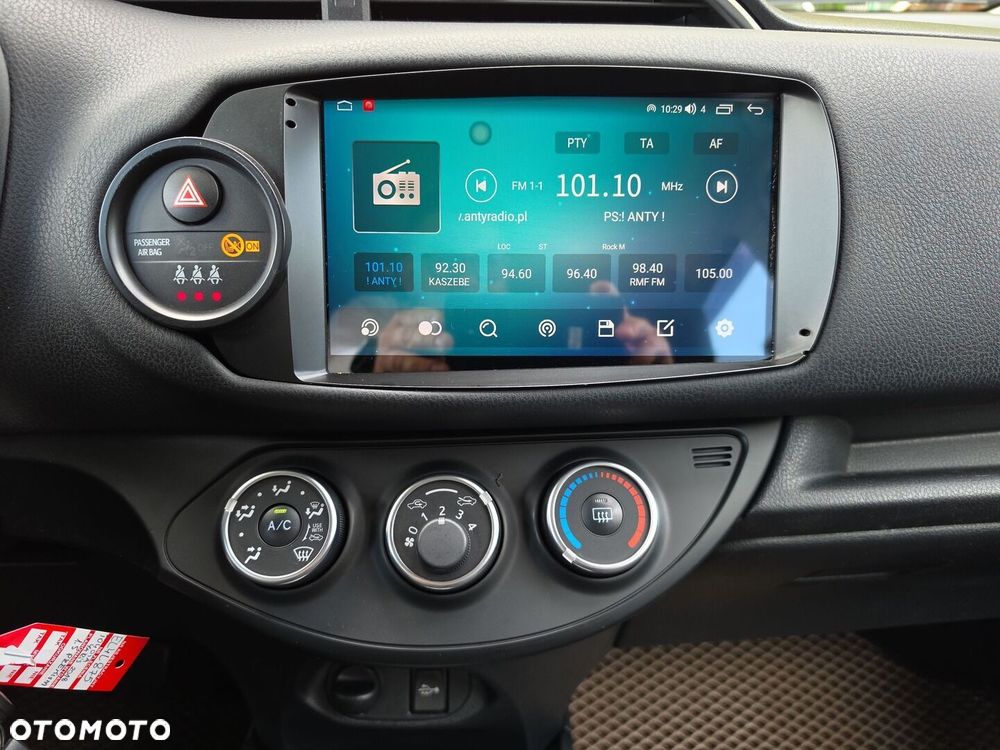 Toyota Yaris - 22