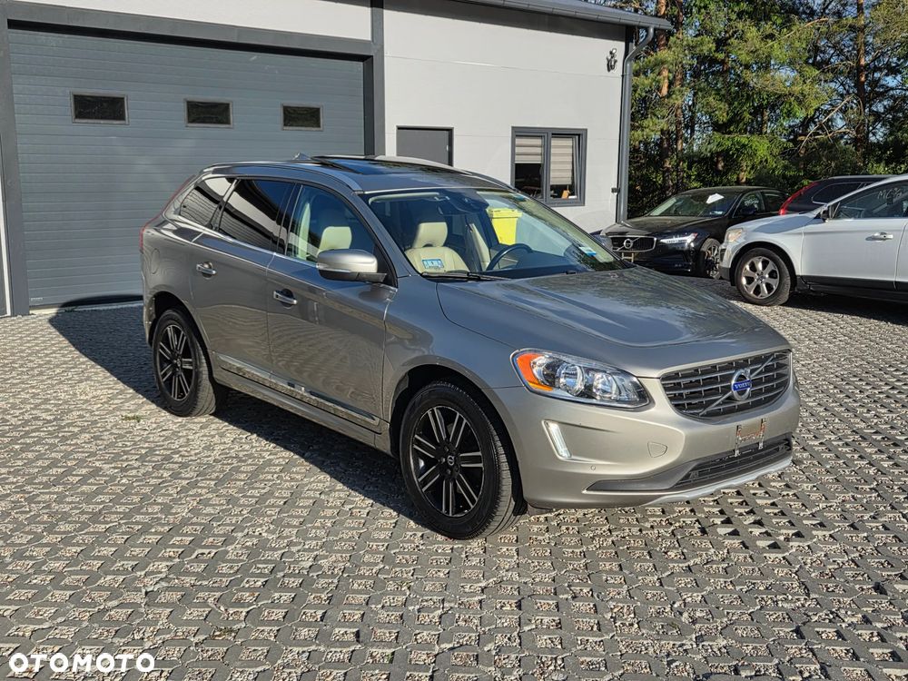 Volvo XC 60 T5 AWD Summum - 2