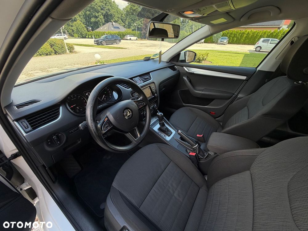 Skoda Octavia 1.6 TDI Ambition DSG - 7
