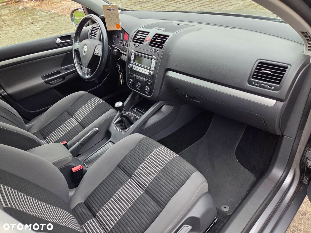 Volkswagen Golf 1.9 TDI DPF United - 7