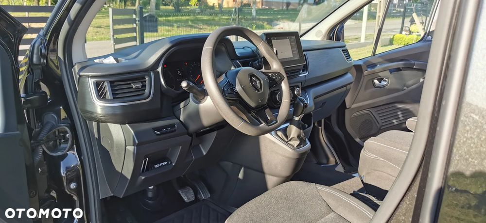 Renault Trafic 2.0 dCi EDC - 8