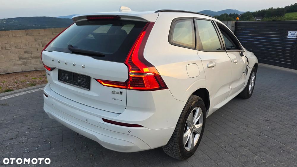 Volvo XC 60 B4 D AWD Momentum - 7