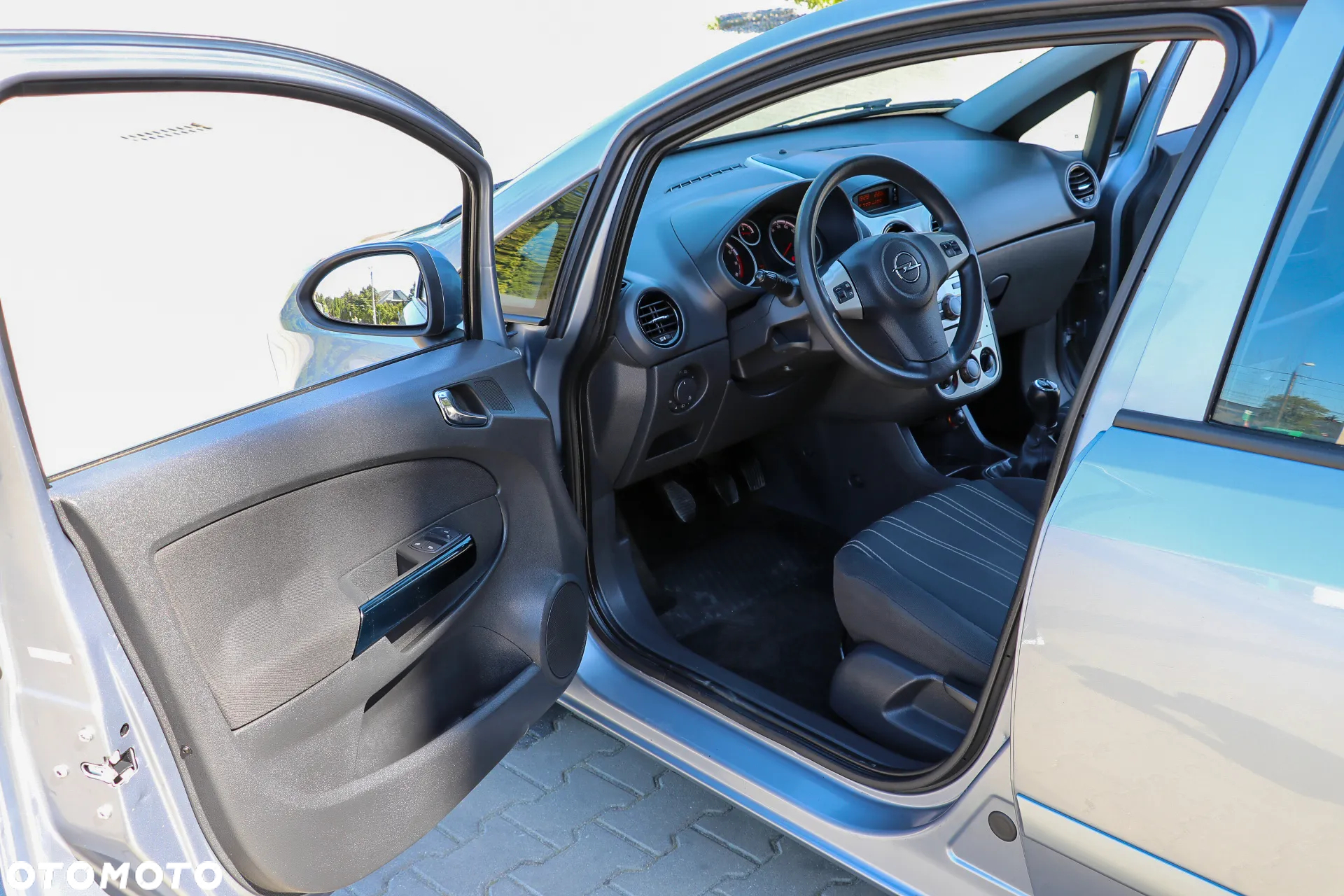 Opel Corsa 1.2 16V Edition - 28