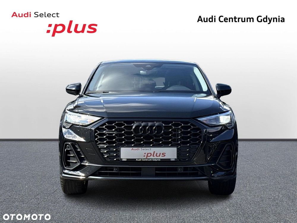 Audi Q3 Sportback - 8