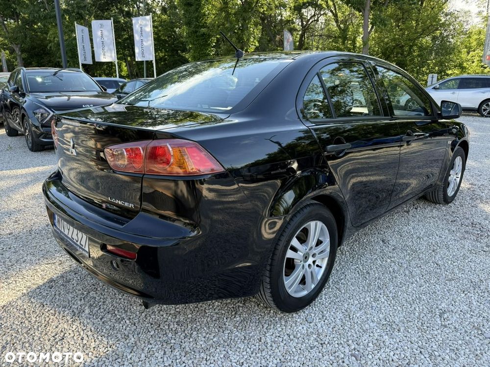 Mitsubishi Lancer - 22