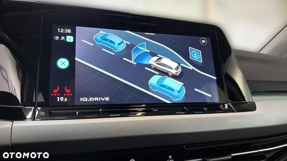 Volkswagen Golf Variant 2.0 TDI Life - 28