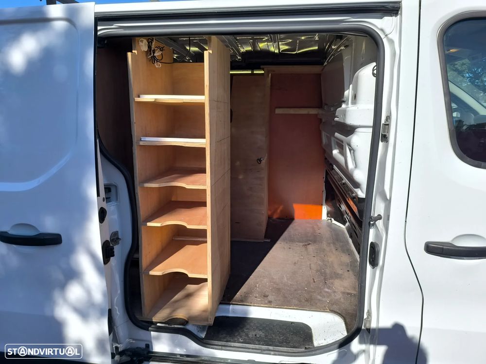 Opel Vivaro - 44