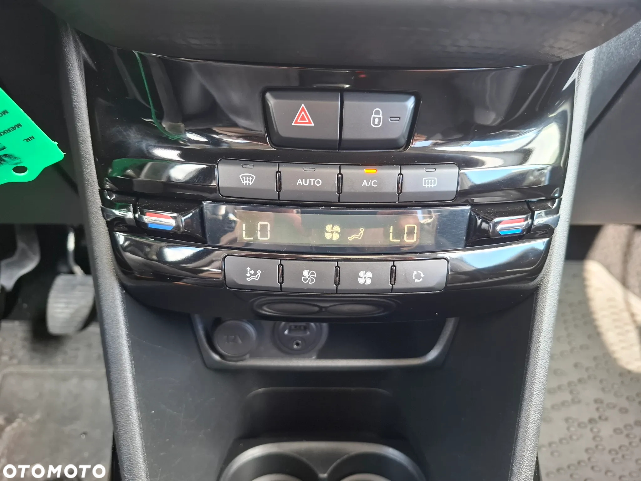 Peugeot 2008 1.6 BlueHDi Active - 22