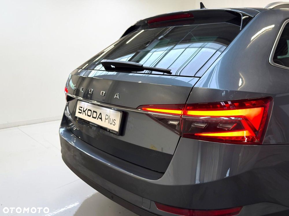 Skoda Superb 2.0 TDI SCR Style DSG - 13