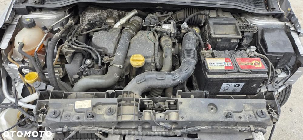 Renault Clio IV 1,5 DCI rozrusznik - 1