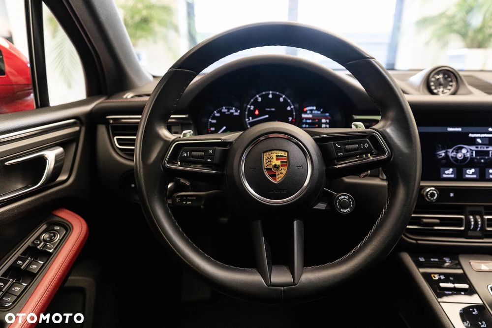 Porsche Macan Standard - 12