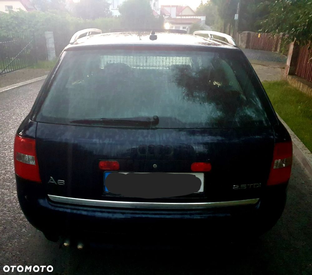 Audi A6 Avant 2.5 TDI - 17