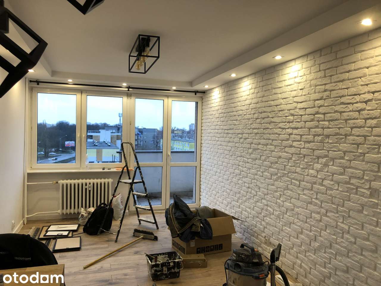 Mieszkanie w Śródmieściu z balkonem i windą