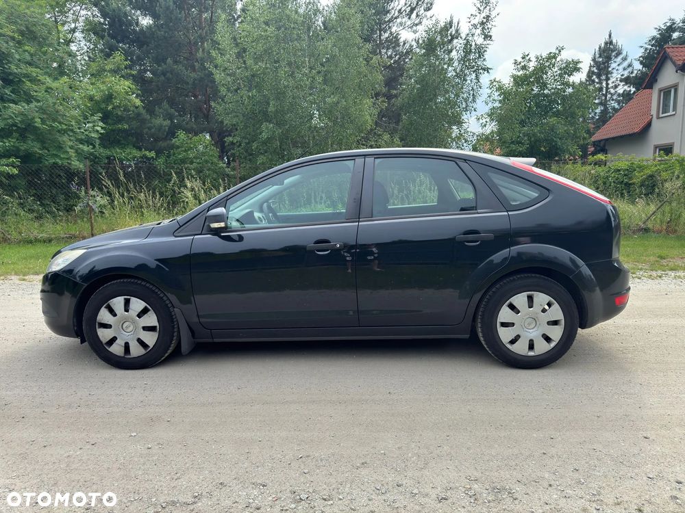 Ford Focus 1.6 Ambiente - 9