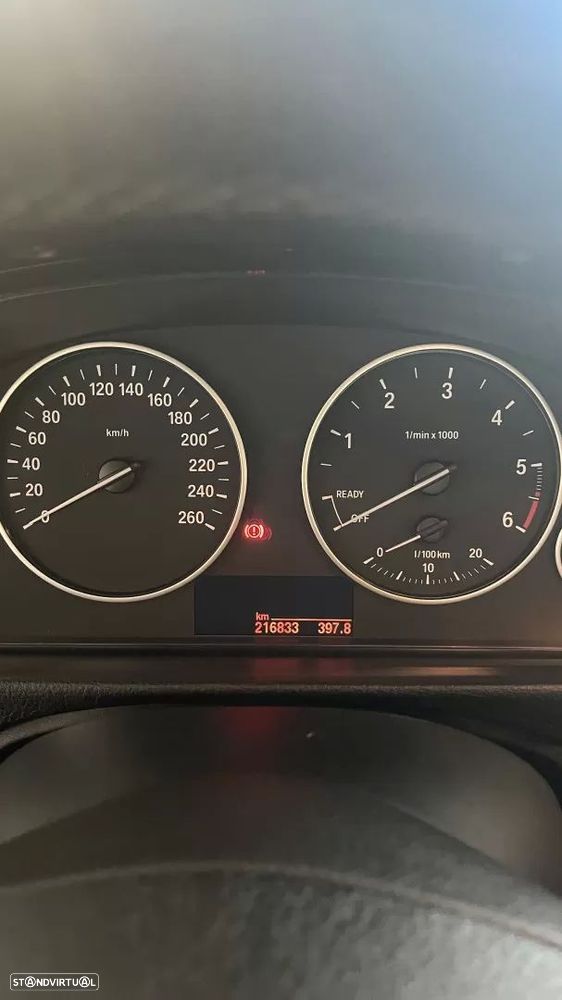 BMW 318 d Touring Line Modern - 23