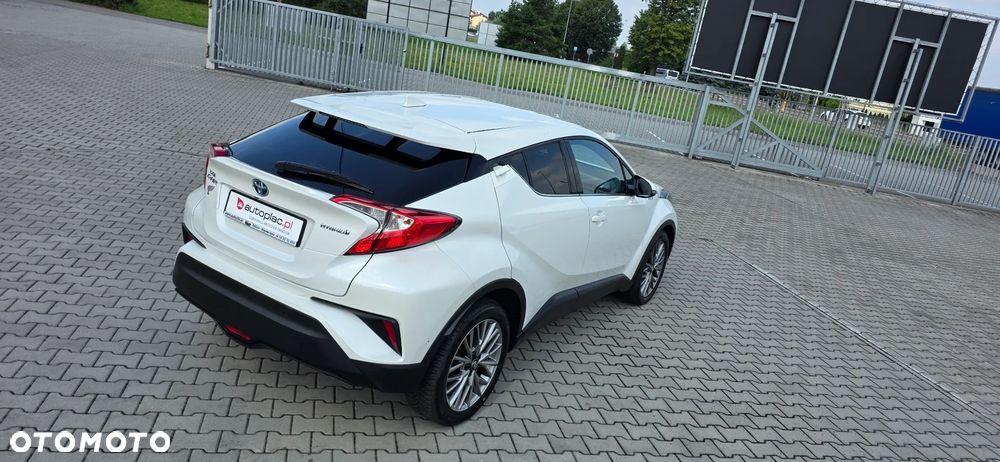 Toyota C-HR 1.8 Hybrid Neon Lime powered by JBL - 11