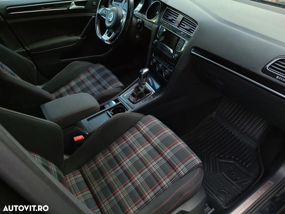 Volkswagen Golf 2.0 TSI BMT DSG GTI Performance - 14