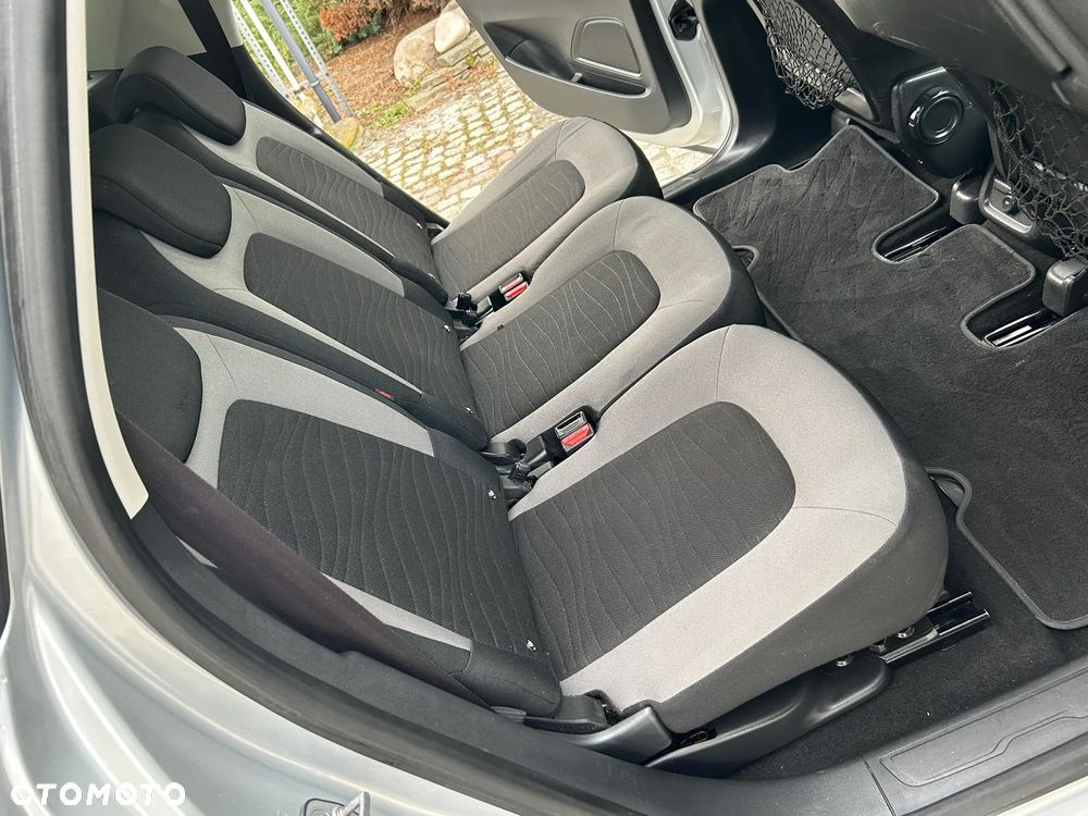 Citroën C4 Picasso - 25