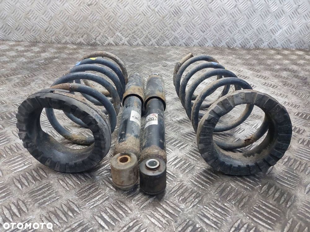 AMORTYZATORY + SPRĘŻYNY TYŁ KOMPLET FIAT PANDA II - 2