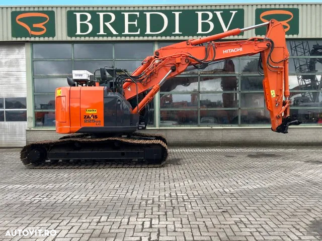 Hitachi ZX 225USLC-5B - 3