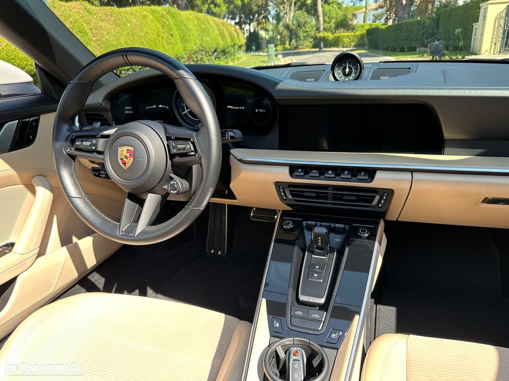 Porsche 911 (992) Targa 4S PDK - 38