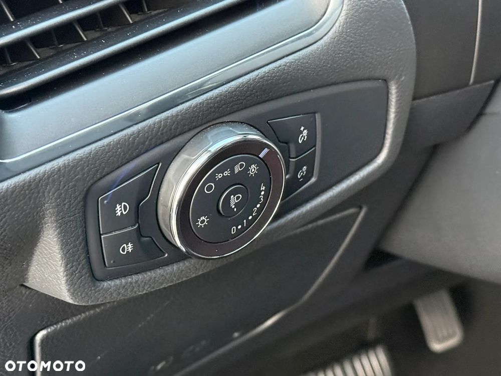 Ford S-Max 2.0 EcoBlue Titanium - 36