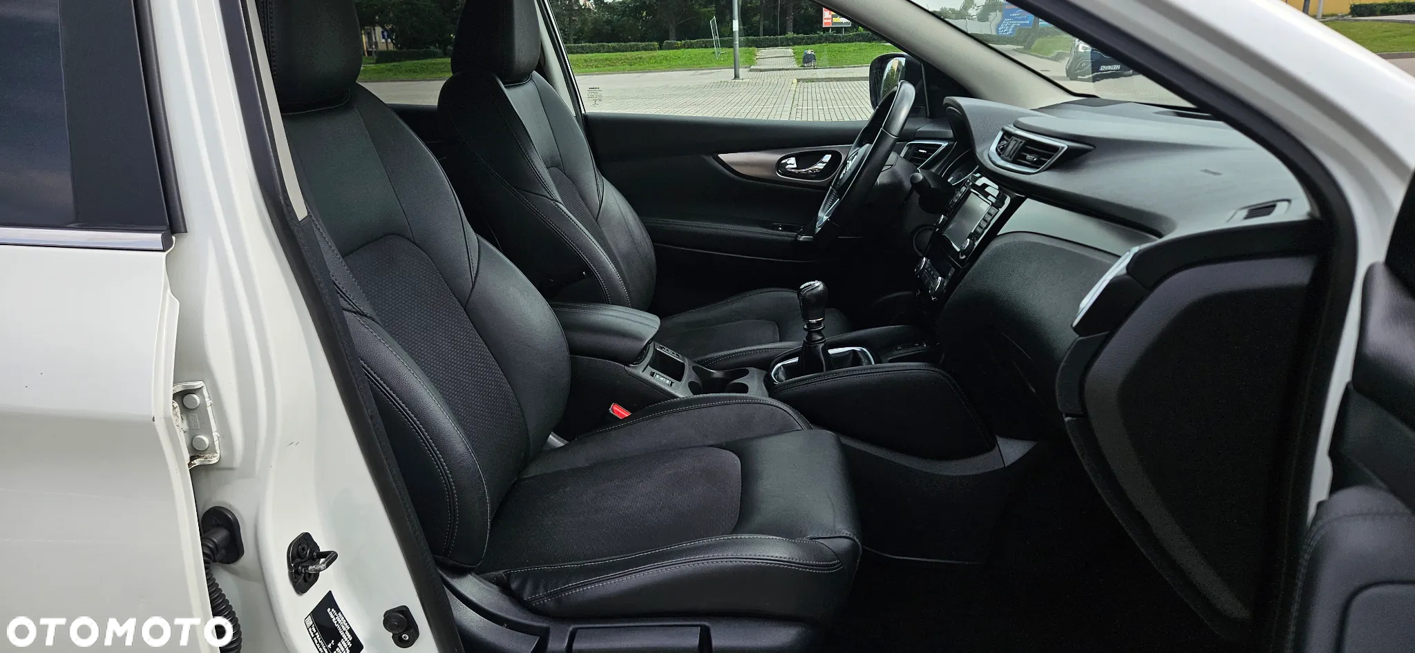 Nissan Qashqai 1.2 DIG-T TEKNA+ - 6