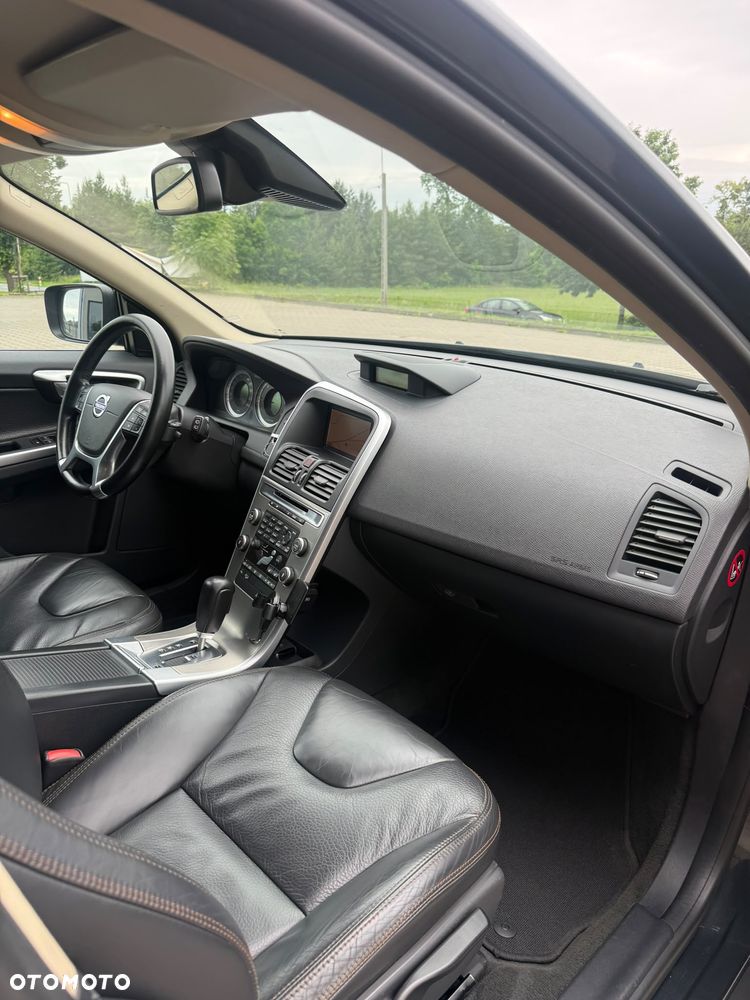 Volvo XC 60 - 6