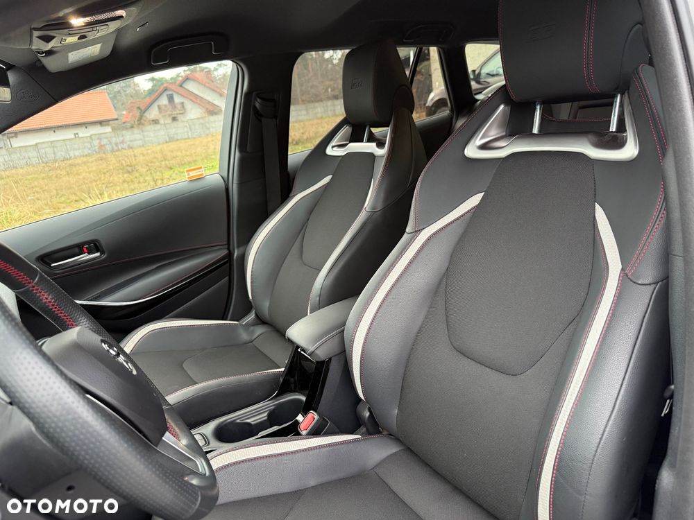 Toyota Corolla 1.8 Hybrid GR Sport - 25