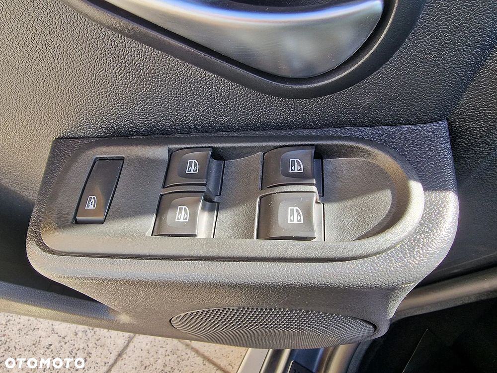 Dacia Duster 1.5 dCi Celebration - 12