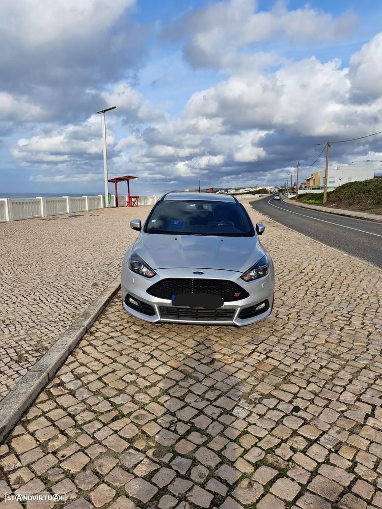 Ford Focus 2.0 TDCi ST-2 - 3