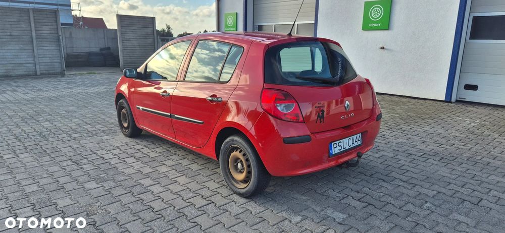 Renault Clio 1.2 16V All Inclusive - 10