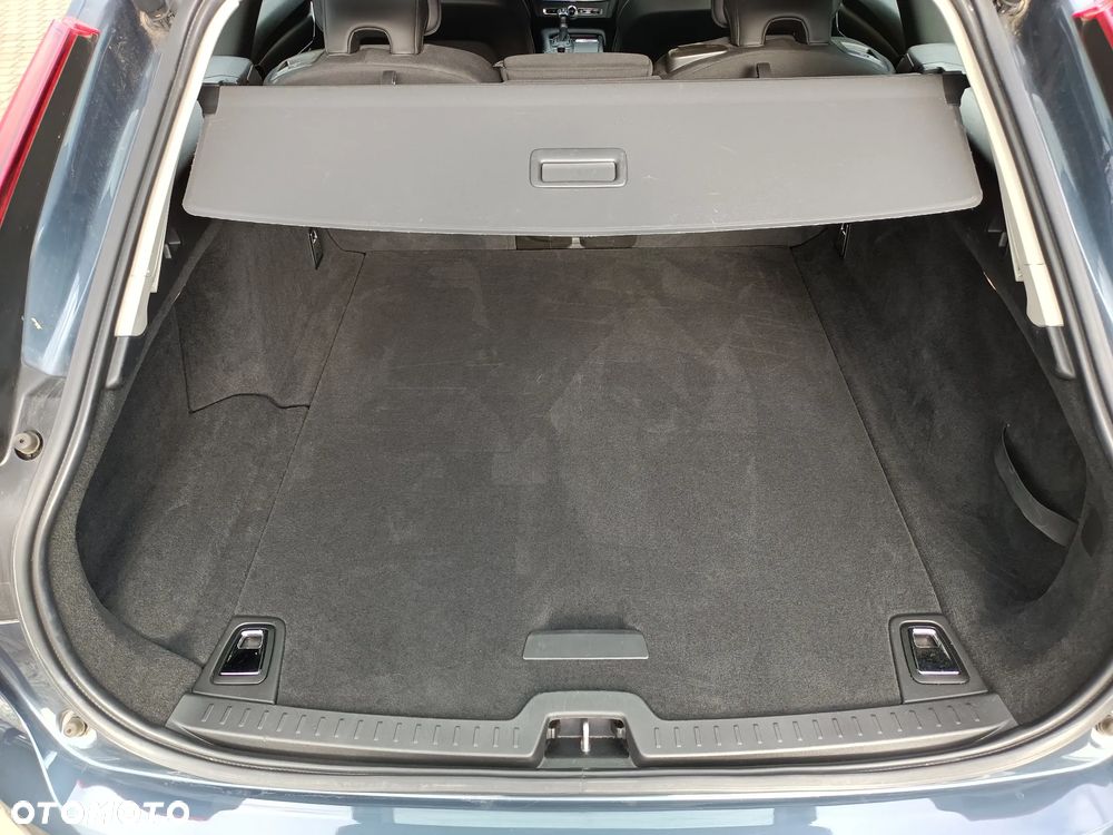 Volvo V90 D3 Geartronic - 10