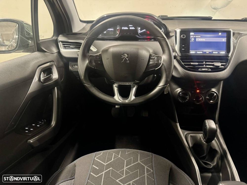 Peugeot 2008 1.2 PureTech Style - 31