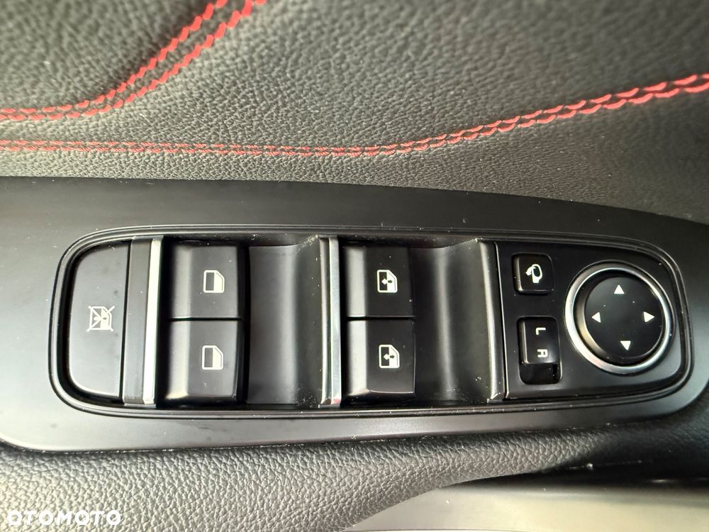Kia ProCeed 1.6 T-GDI GT DCT - 27
