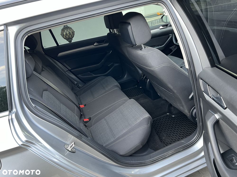 Volkswagen Passat 1.5 TSI EVO Business DSG - 18