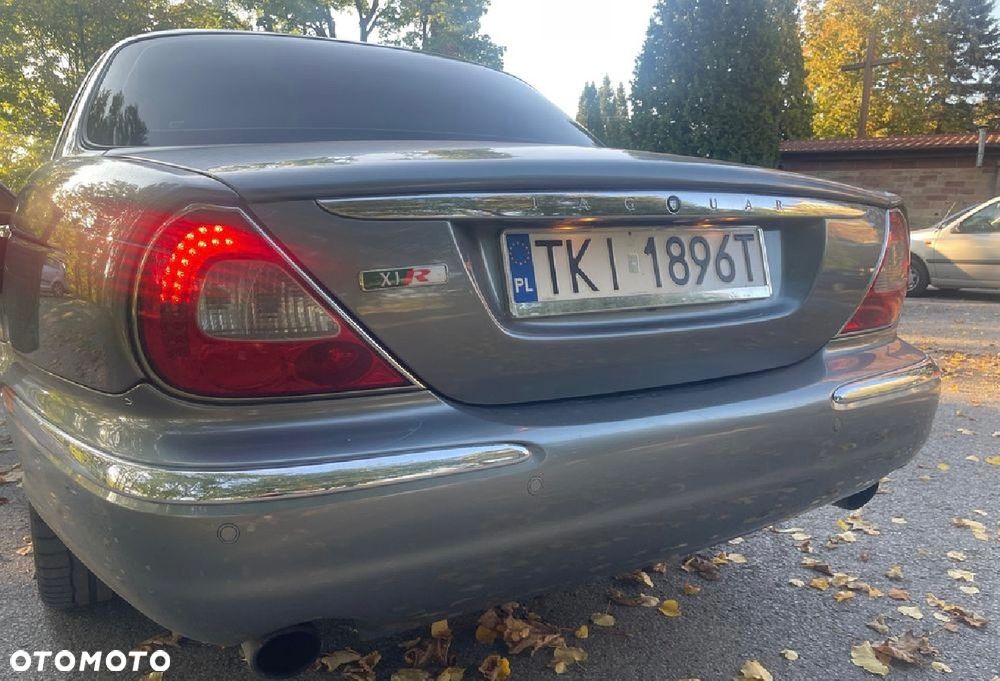 Jaguar XJR 4.2 - 2