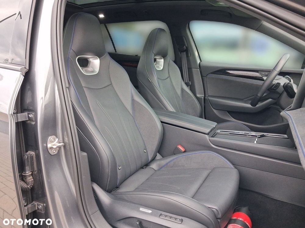 Volkswagen Passat - 27