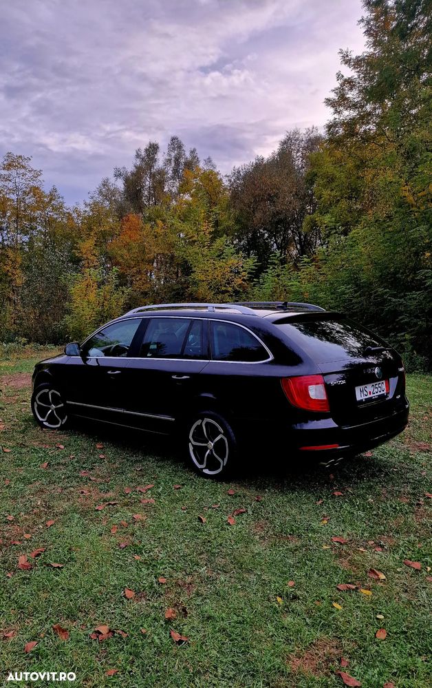 Skoda Superb 2.0 TDI 4X4 Exclusive - 6