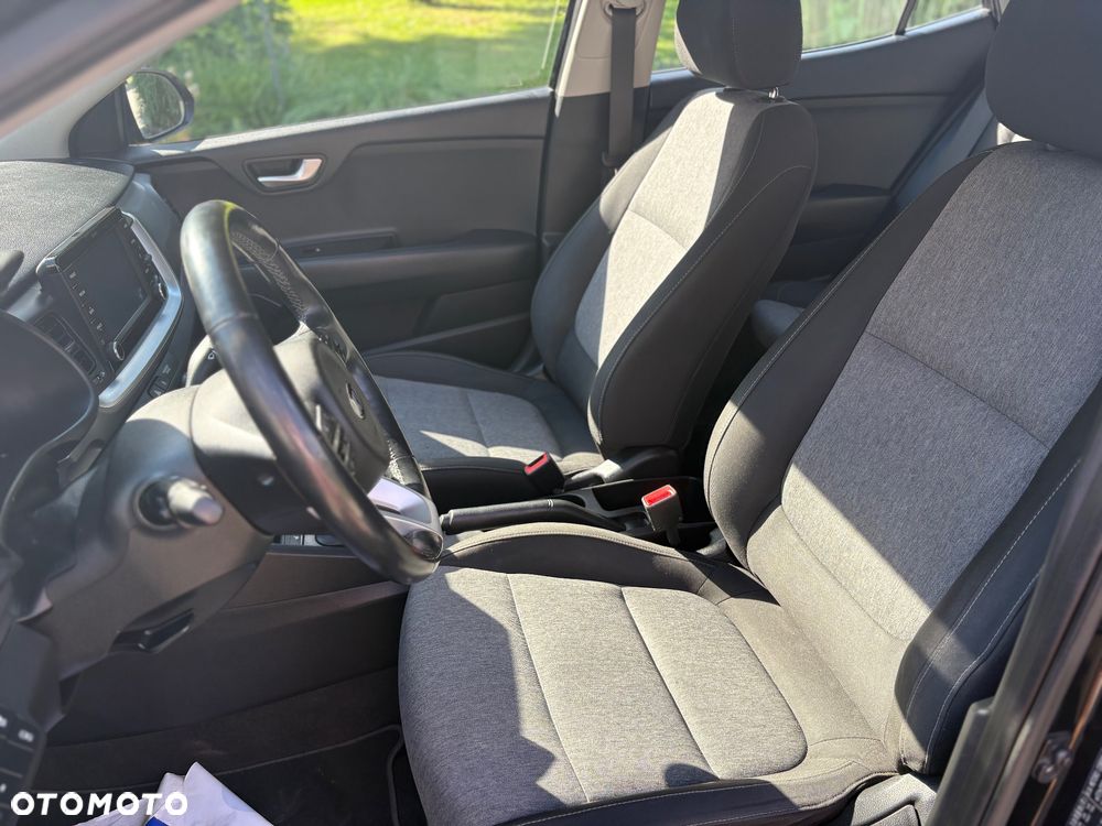 Kia Stonic - 26