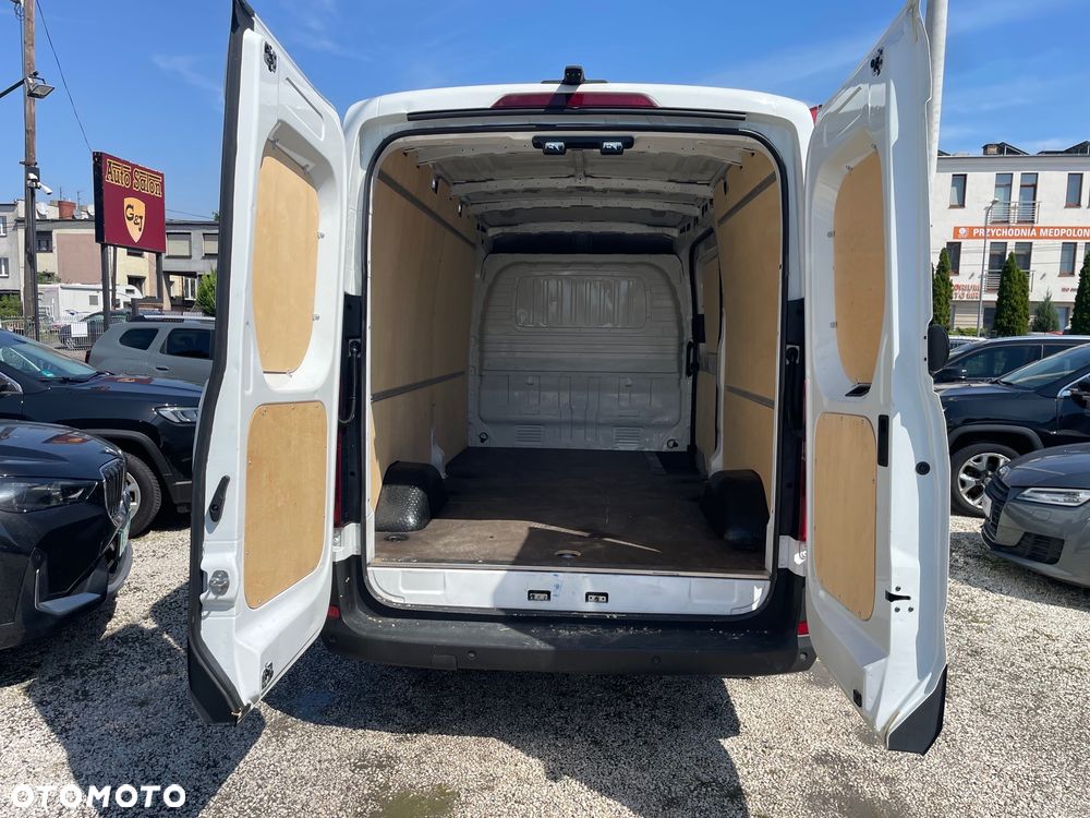 Maxus DELIVER 9 - 17