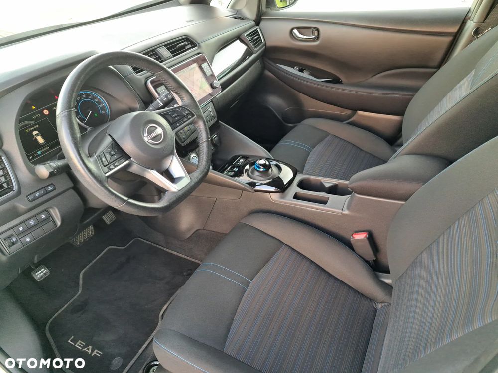 Nissan Leaf 40kWh N-Connecta - 10