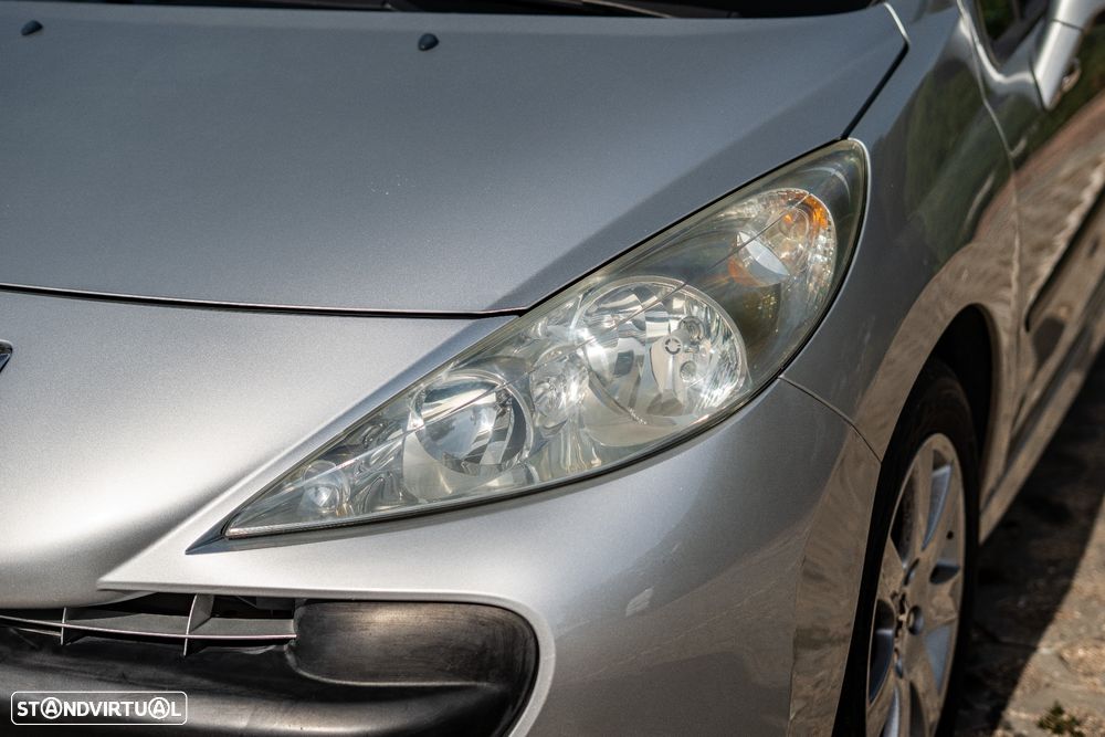 Peugeot 207 CC 1.6 HDi FAP - 9