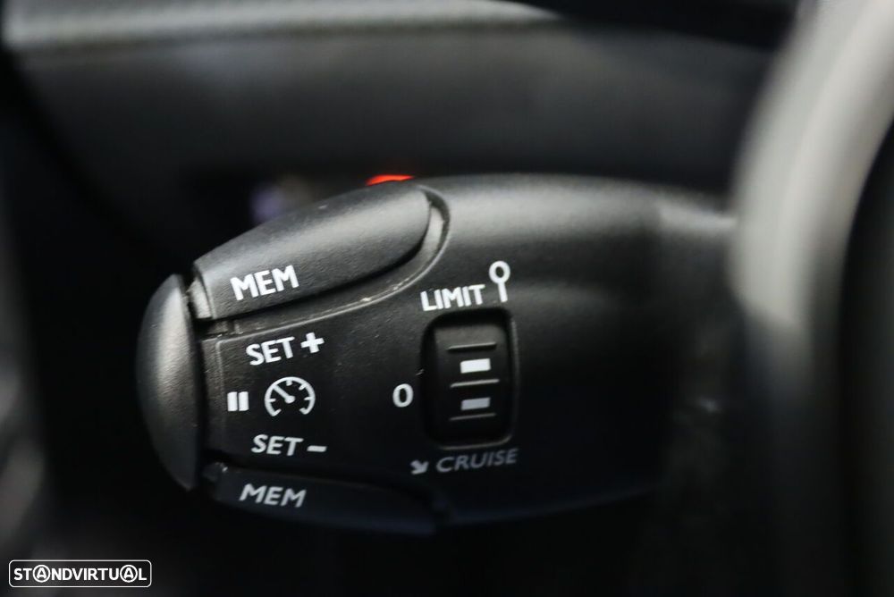 Peugeot e-208 50 kWh Active - 22