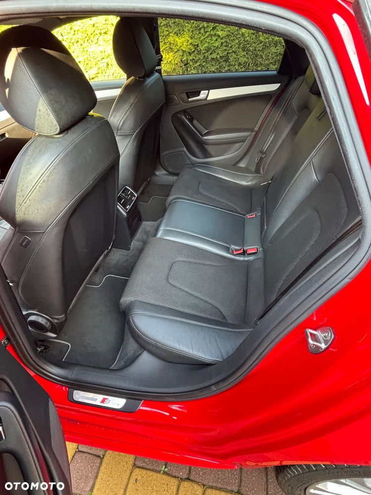 Audi A4 Limousine 2.0 TDI DPF multitronic S line Sportpaket - 11