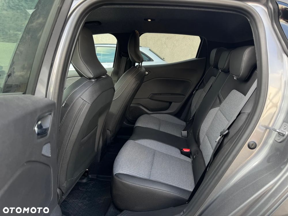Renault Clio - 16