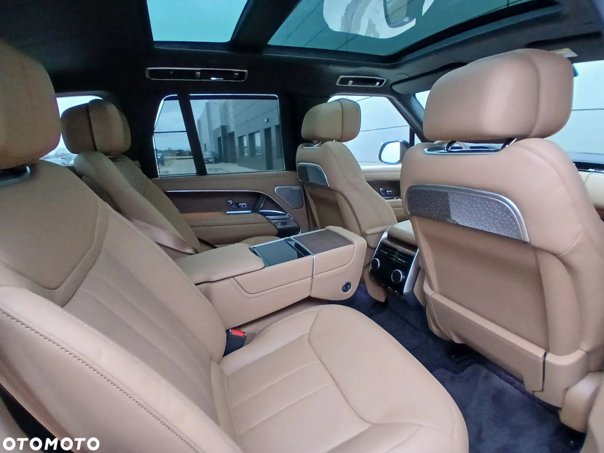 Land Rover Range Rover 4.4 V8 P535 Autobiography - 9